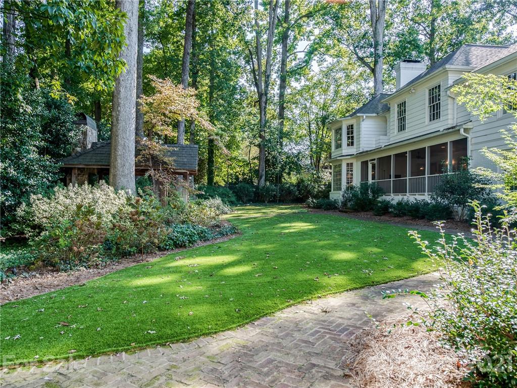 4311 Foxcroft Road Charlotte, NC 28211 - Photo 46 of 47 Gallery Image 46