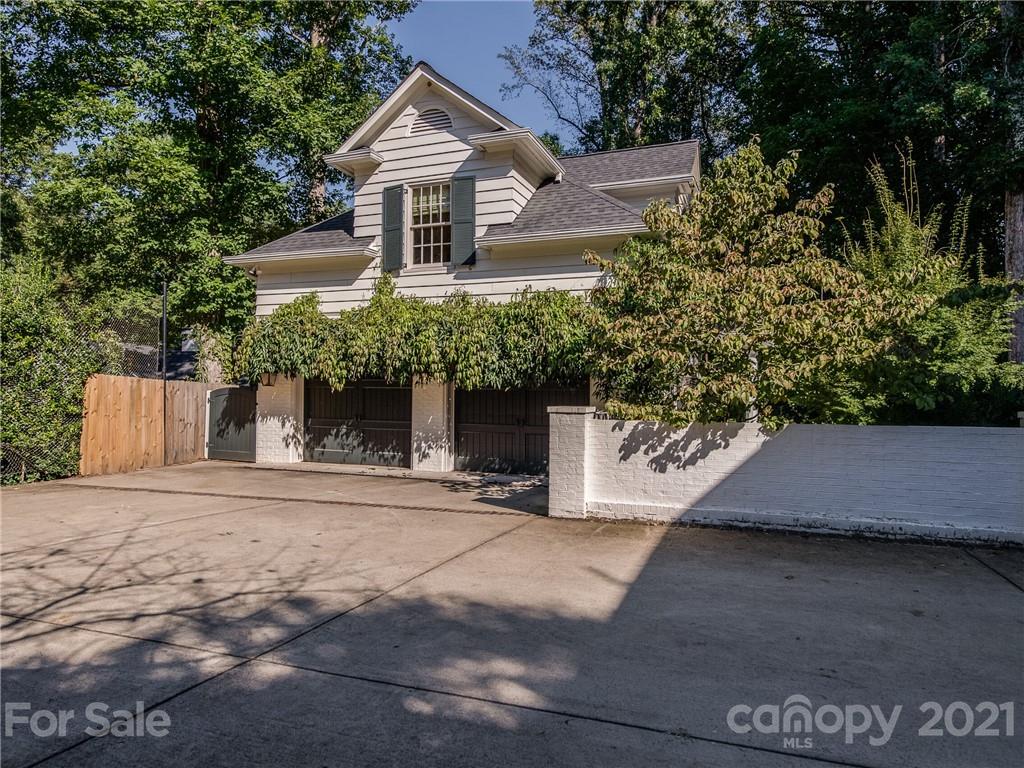 4311 Foxcroft Road Charlotte, NC 28211 - Photo 47 of 47 Gallery Image 47