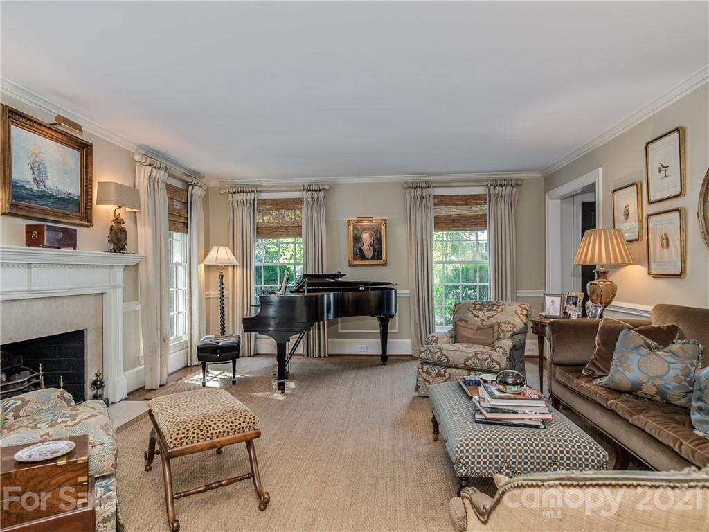 4311 Foxcroft Road Charlotte, NC 28211 - Photo 7 of 47 Gallery Image 7