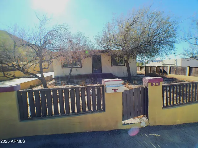 $182,500 | 211 West Kiser Street, Superior, AZ 85173