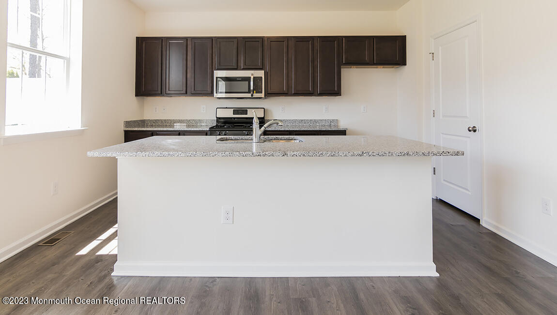 35 Phoebe Drive Barnegat, NJ 08005 - Photo 7 of 21 DurhamSpec10