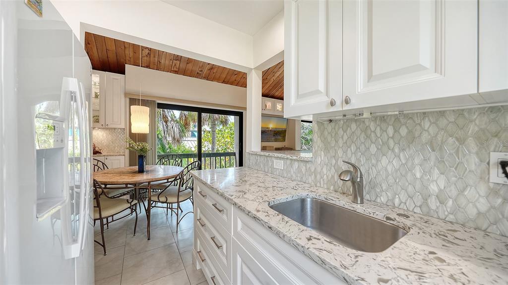 218 Pass Key Road, Unit 218 Sarasota, FL 34242 - Photo 16 of 62