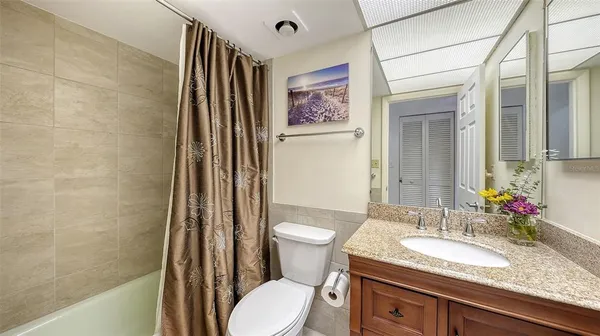$645,000 | 218 Pass Key Road, Unit 218, Sarasota, FL 34242