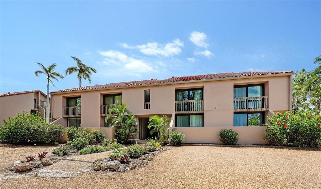 218 Pass Key Road, Unit 218 Sarasota, FL 34242 - Photo 3 of 62