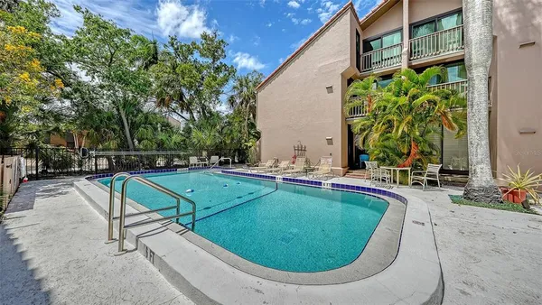 $645,000 | 218 Pass Key Road, Unit 218, Sarasota, FL 34242