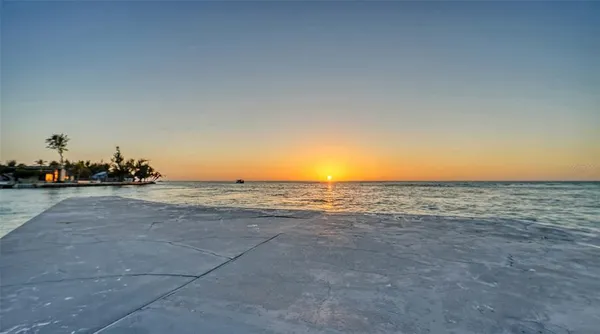 $645,000 | 218 Pass Key Road, Unit 218, Sarasota, FL 34242