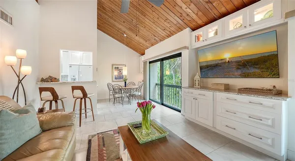 $645,000 | 218 Pass Key Road, Unit 218, Sarasota, FL 34242