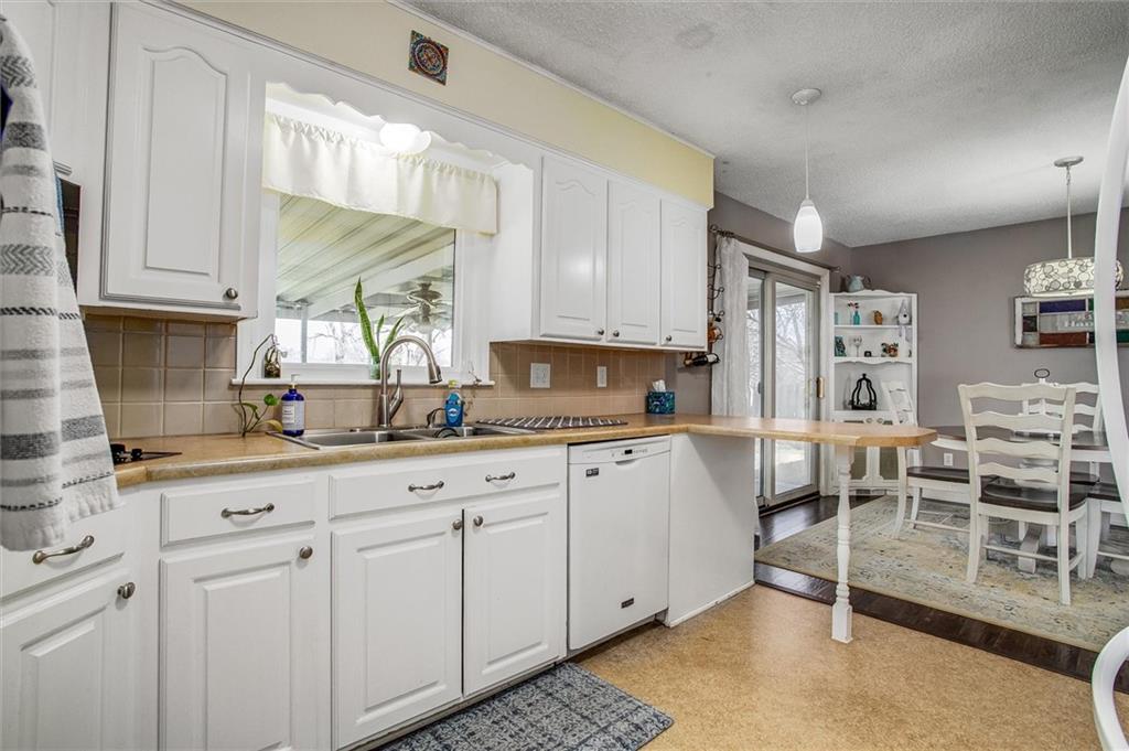 517 Northwest Lakeview Road Blue Springs, MO 64014 - Photo 12 of 29