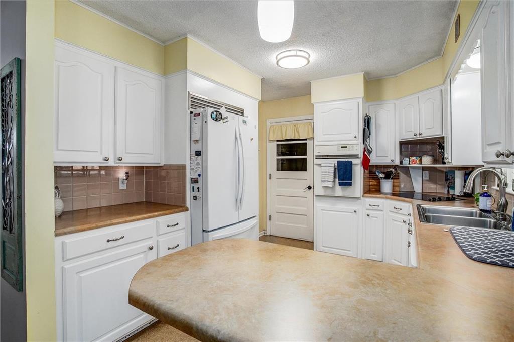 517 Northwest Lakeview Road Blue Springs, MO 64014 - Photo 13 of 29