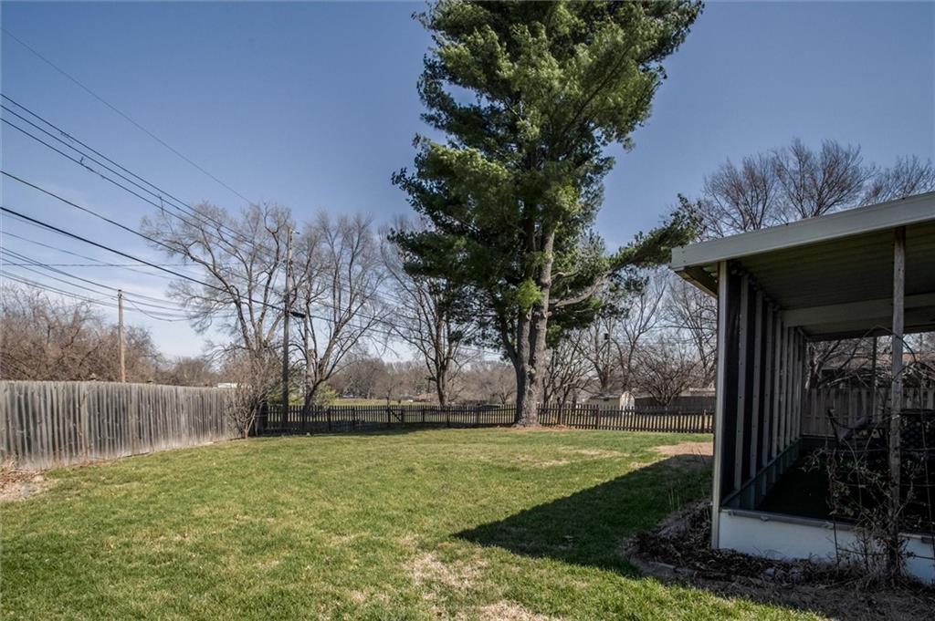 517 Northwest Lakeview Road Blue Springs, MO 64014 - Photo 23 of 29
