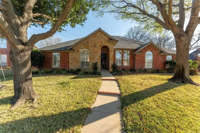$620,000 | 625 Palo Duro Drive, Hurst, TX 76054