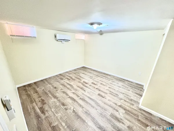 $1,200 | 135 West Main Street, Unit 1F, Waterbury, CT 06702