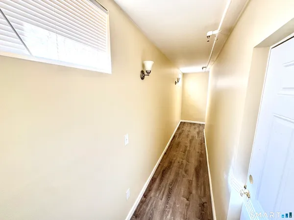 $1,200 | 135 West Main Street, Unit 1F, Waterbury, CT 06702