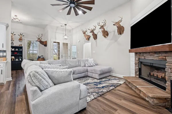 $610,000 | 3825 Mebane Road, Oakland, TN 38060