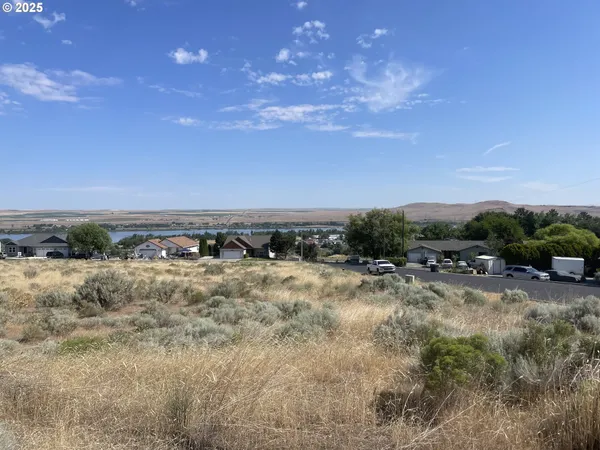 $73,000 | 0 Roosevelt Street, Unit 7, Umatilla, OR 97882