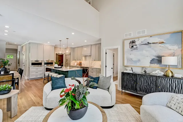 $995,000 | 129 Harding Avenue, Glen Ellyn, IL 60137