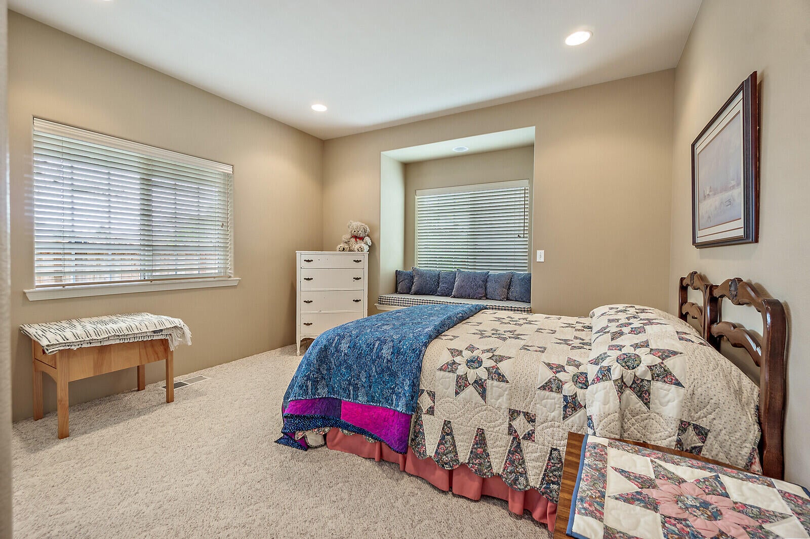 664 Shadow Way Central Point, OR 97502 - Photo 24 of 43 24_SW_24_mls
