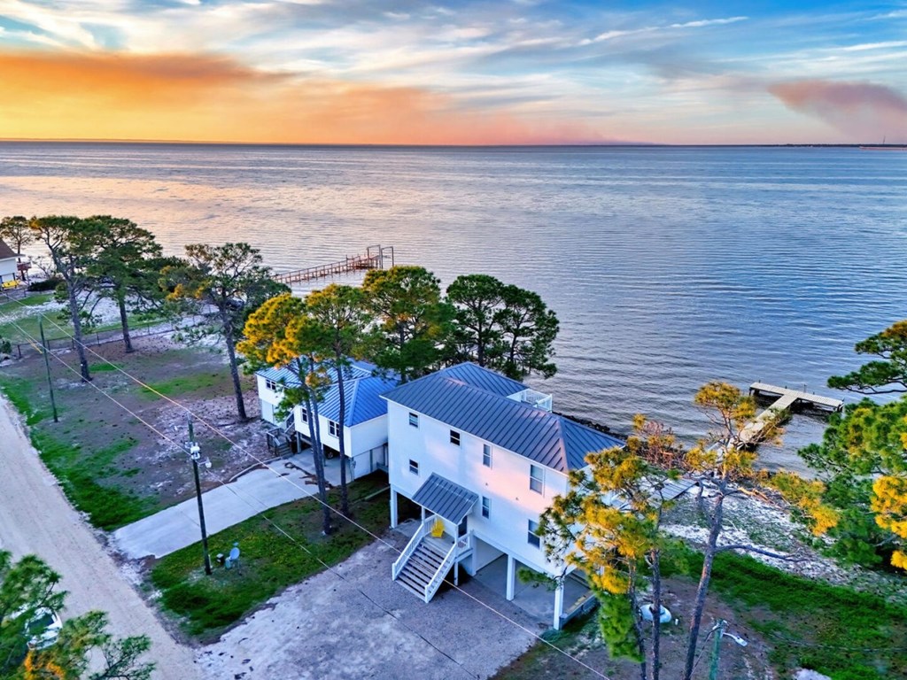 327 Cook Street Eastpoint, FL 32328 - Photo 4 of 41