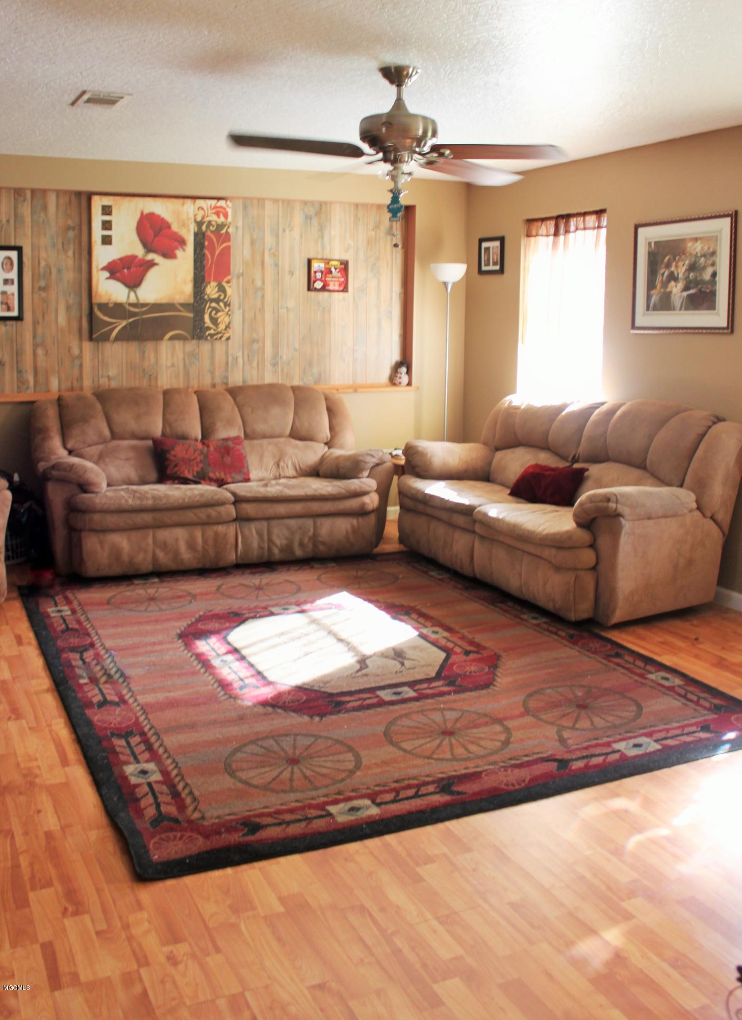181 Harvey Welford Road Lucedale, MS 39452 - Photo 4 of 24 Living Room View 1