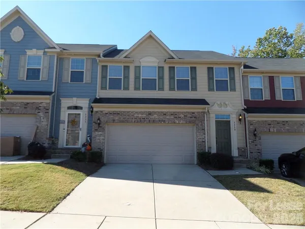 $2,400 | 3339 Major Samuals Way, Charlotte, NC 28208