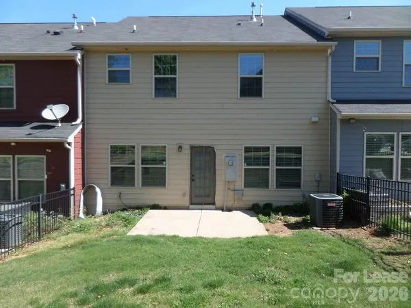 $2,400 | 3339 Major Samuals Way, Charlotte, NC 28208