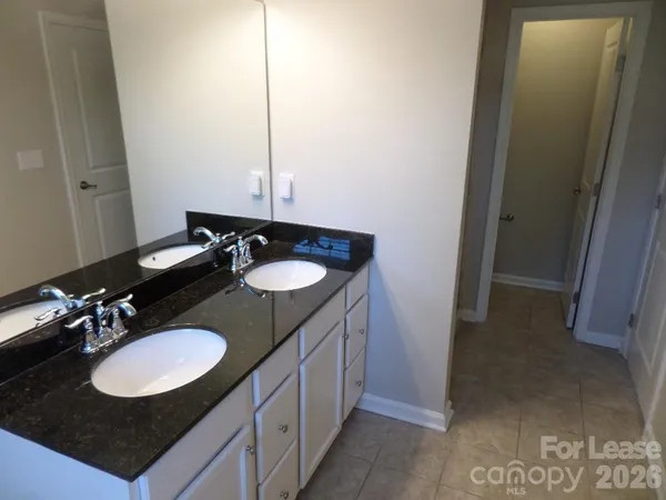 $2,400 | 3339 Major Samuals Way, Charlotte, NC 28208