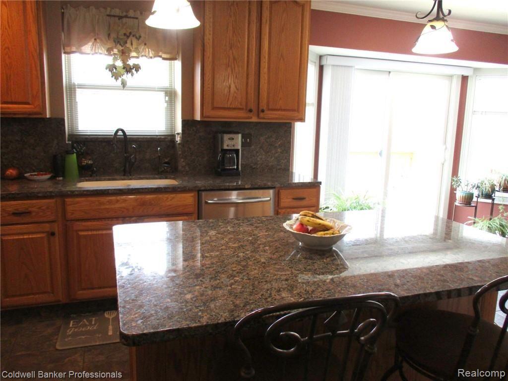 8926 South Durand Road Durand, MI 48429 - Photo 8 of 67 8 ISLAND.JPG