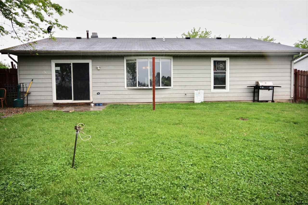 9227 Mariners Ridge Drive Fort Wayne, IN 46819 - Photo 8 of 9