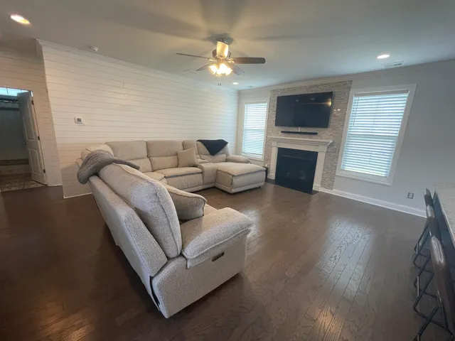 $2,995 | 208 Seaworthy Street, Summerville, SC 29486