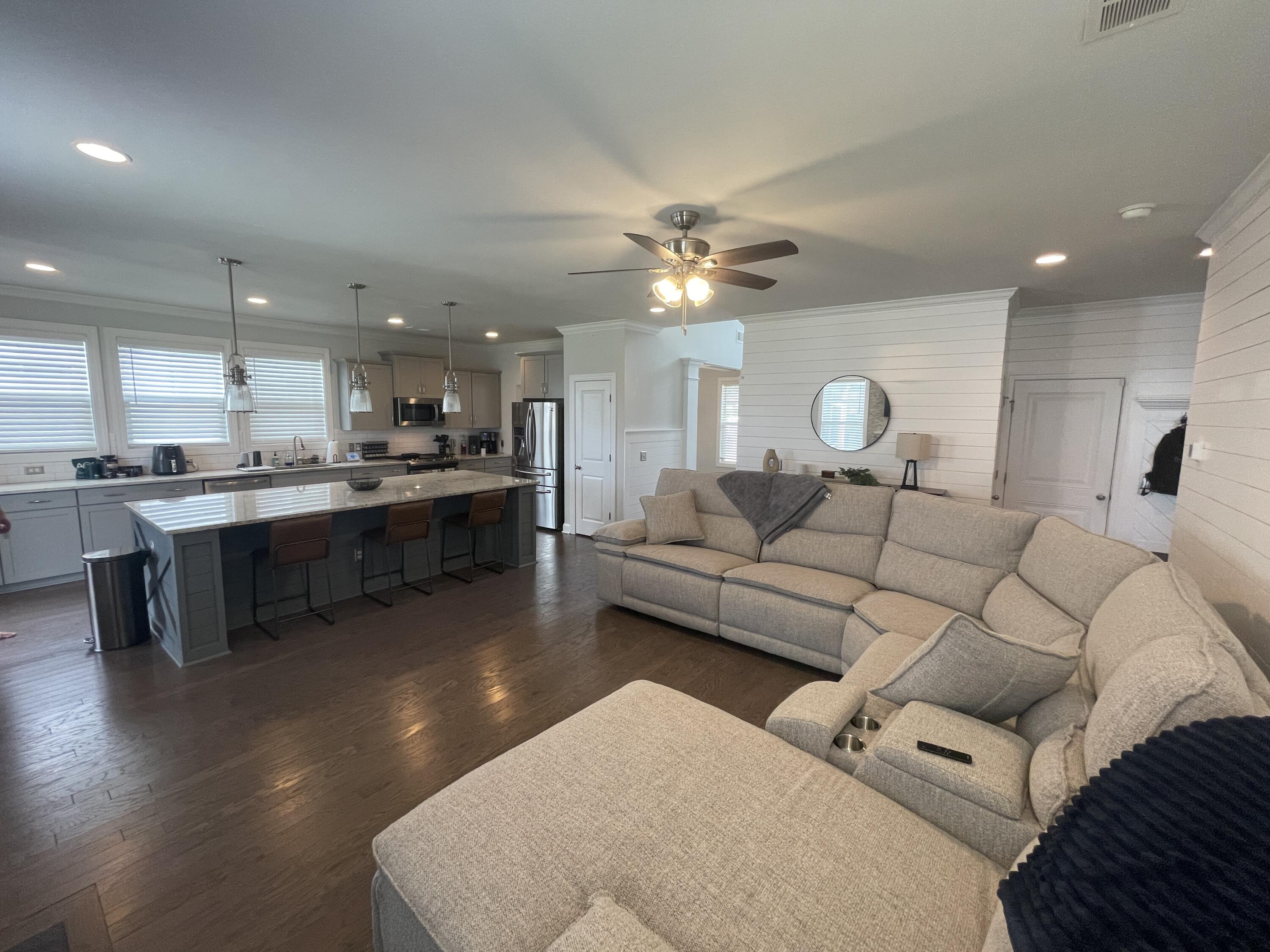 208 Seaworthy Street Summerville, SC 29486 - Photo 8 of 28 IMG_0736