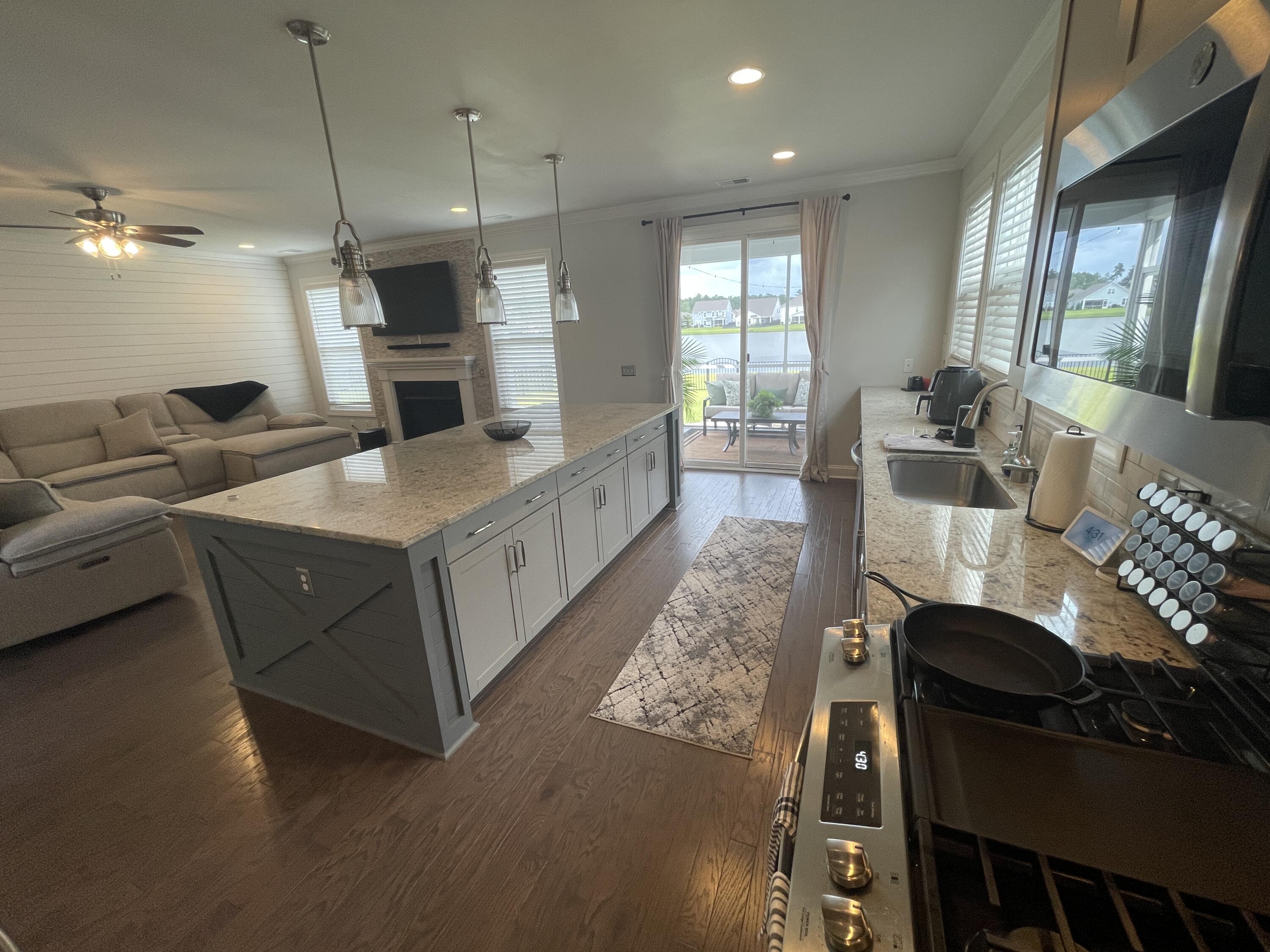 208 Seaworthy Street Summerville, SC 29486 - Photo 9 of 28 IMG_0737