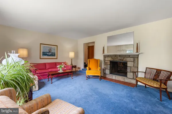 $650,000 | 1247 Thomas Road, Wayne, PA 19087