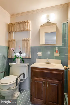 $650,000 | 1247 Thomas Road, Wayne, PA 19087