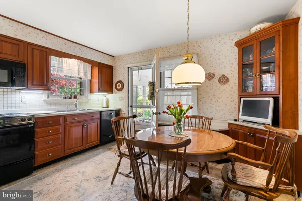 $650,000 | 1247 Thomas Road, Wayne, PA 19087