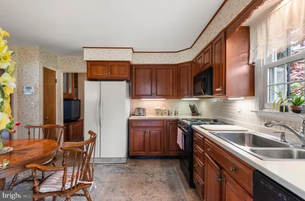 $650,000 | 1247 Thomas Road, Wayne, PA 19087