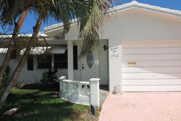 $2,200 | 1310 Southwest 18th Court, Boynton Beach, FL 33426