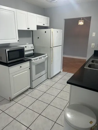 $2,200 | 1310 Southwest 18th Court, Boynton Beach, FL 33426