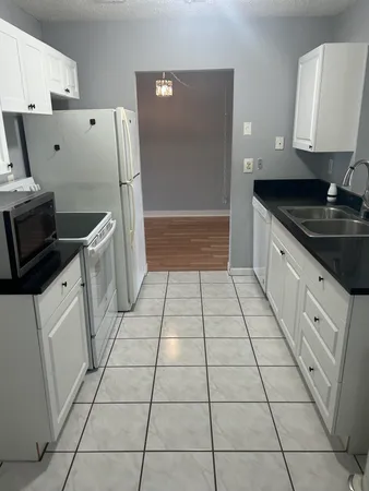 $2,200 | 1310 Southwest 18th Court, Boynton Beach, FL 33426