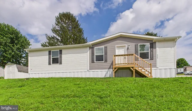 $124,900 | 119 Chestnut Hill Drive, York, PA 17408