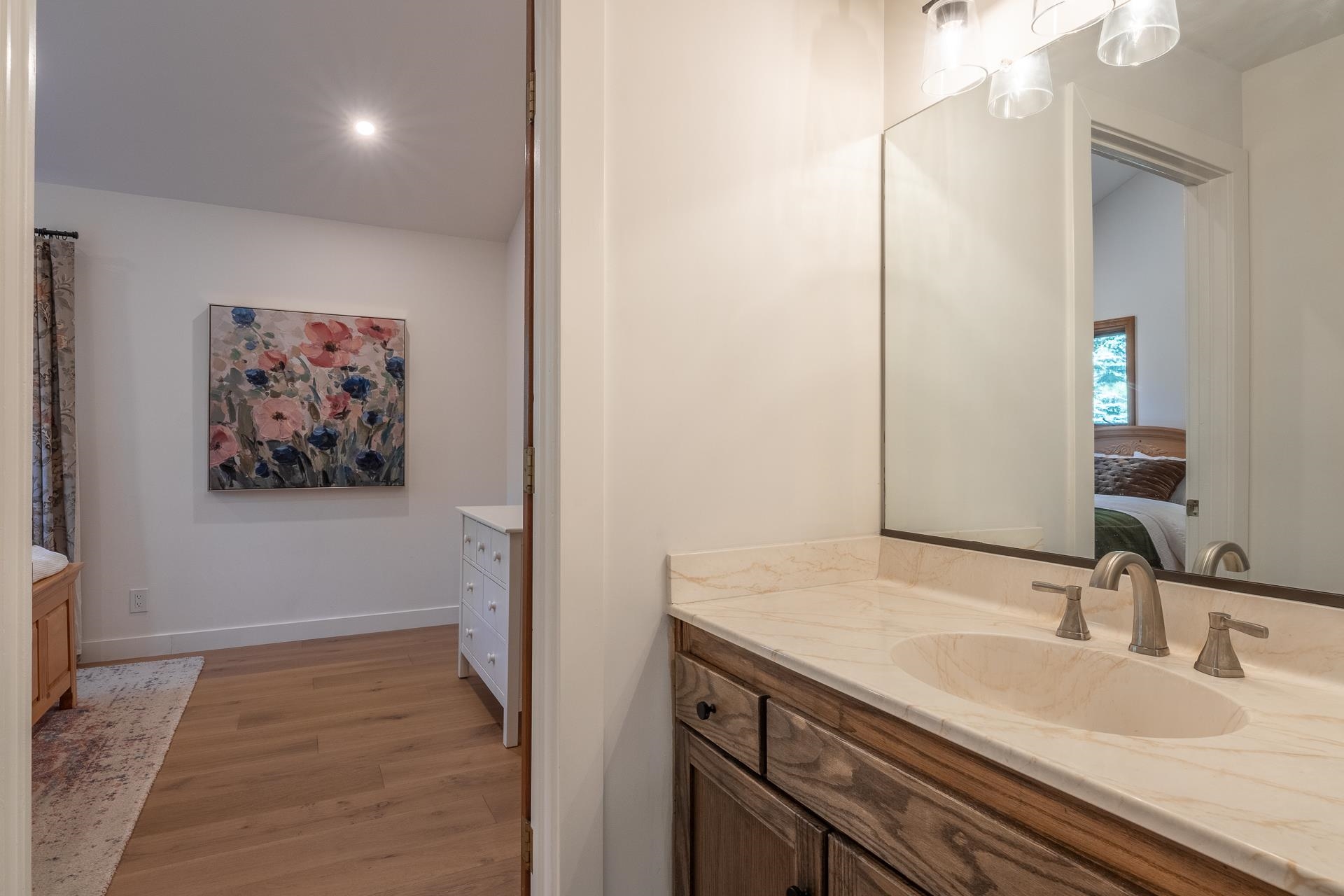 14 Holiday Way Mammoth Lakes, CA 93546 - Photo 19 of 47