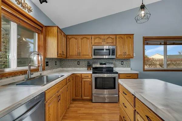 $300,000 | 605 Hickory Drive, St. Joseph, MN 56374