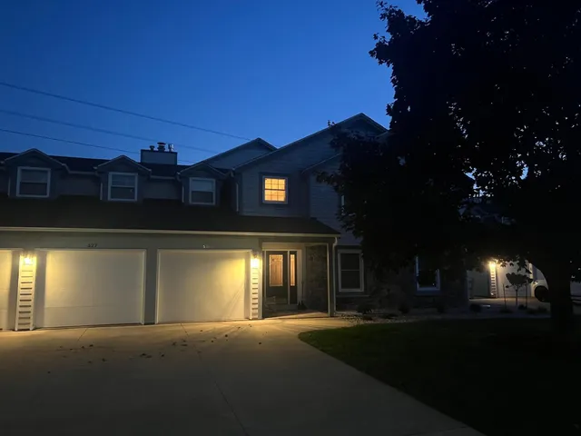 $399,900 | 427 Captains Court, Unit F, Winneconne, WI 54986