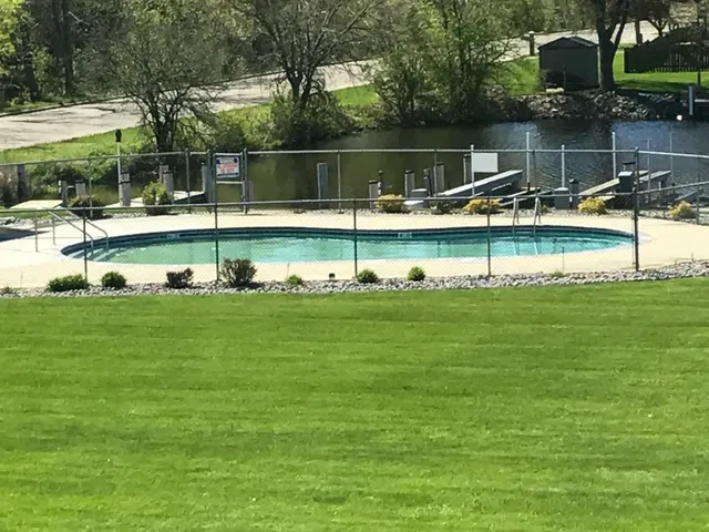 $399,900 | 427 Captains Court, Unit F, Winneconne, WI 54986