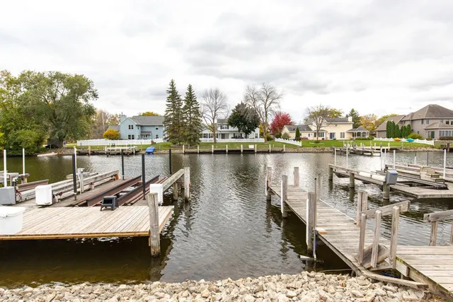 $399,900 | 427 Captains Court, Unit F, Winneconne, WI 54986