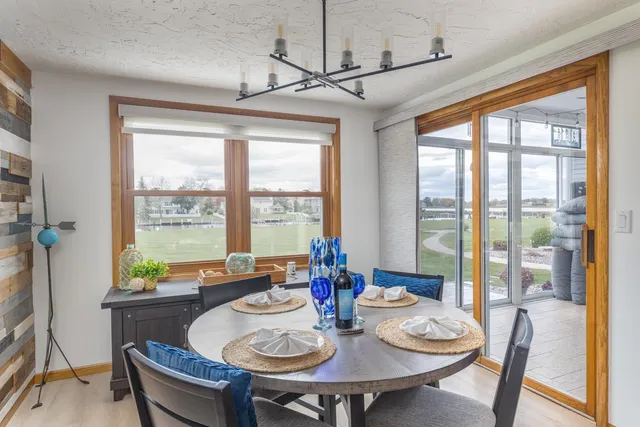 $399,900 | 427 Captains Court, Unit F, Winneconne, WI 54986