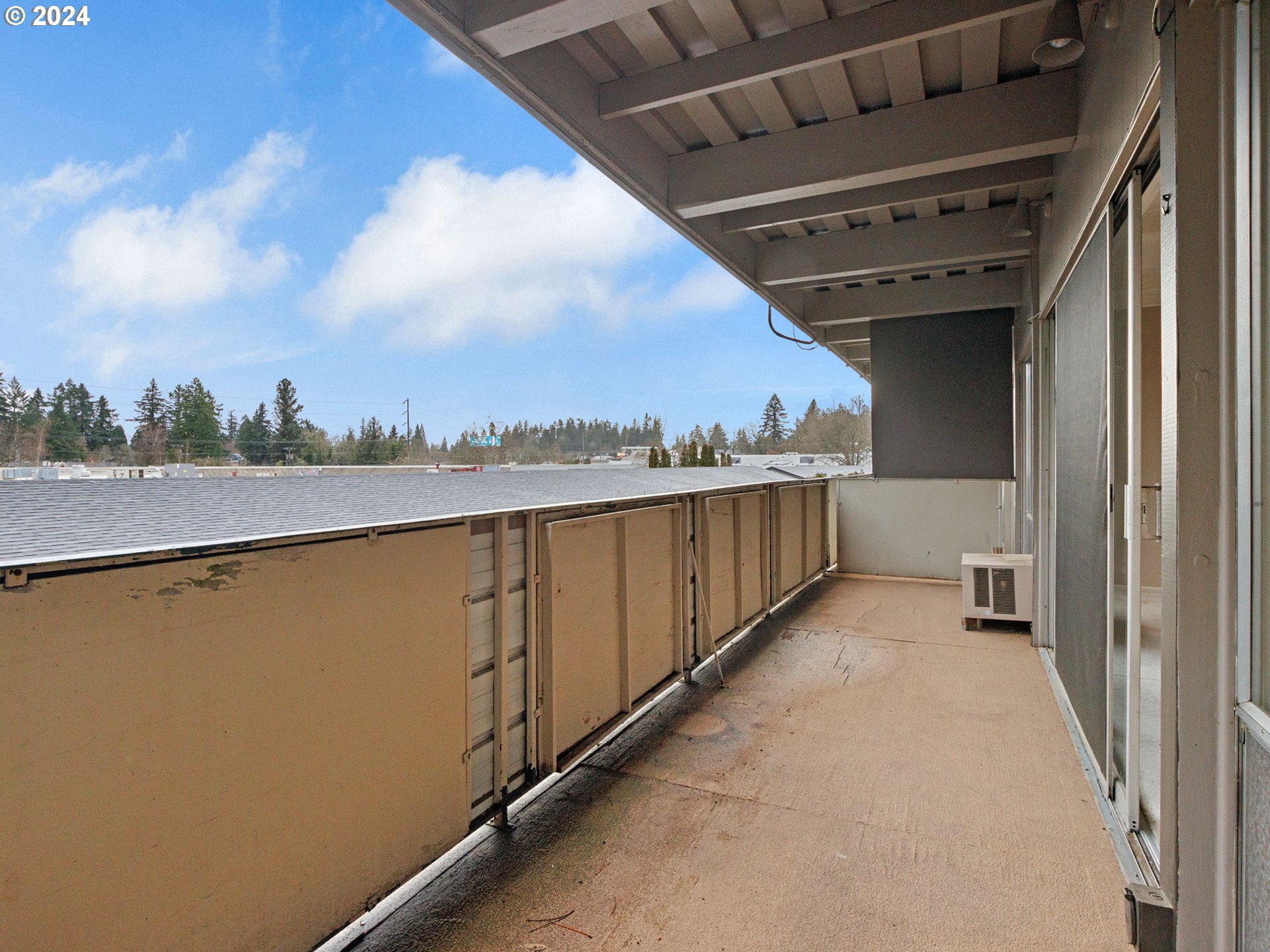 4460 Southwest Scholls Ferry Road, Unit 25A Portland, OR 97225 - Photo 11 of 20 Balcony