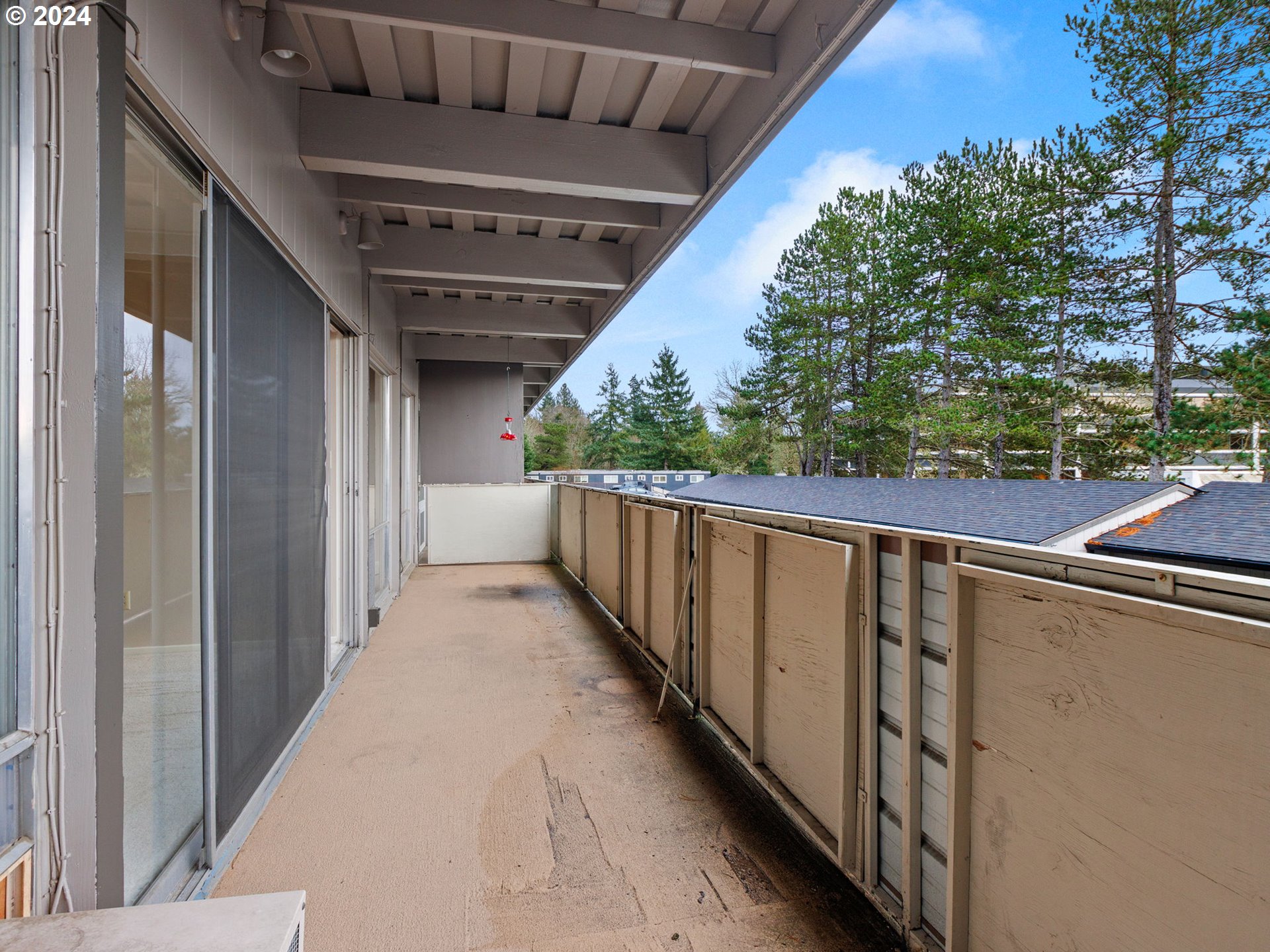4460 Southwest Scholls Ferry Road, Unit 25A Portland, OR 97225 - Photo 12 of 20 Balcony