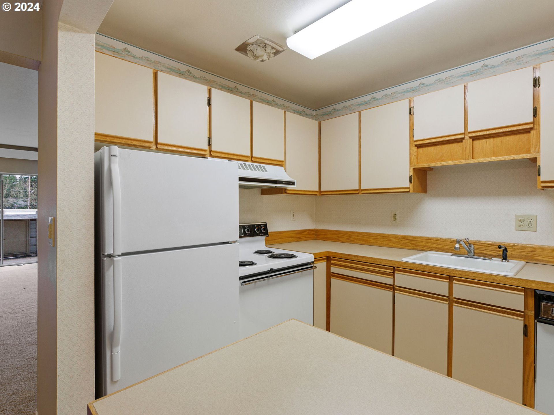 4460 Southwest Scholls Ferry Road, Unit 25A Portland, OR 97225 - Photo 7 of 20 Gallery Image 7