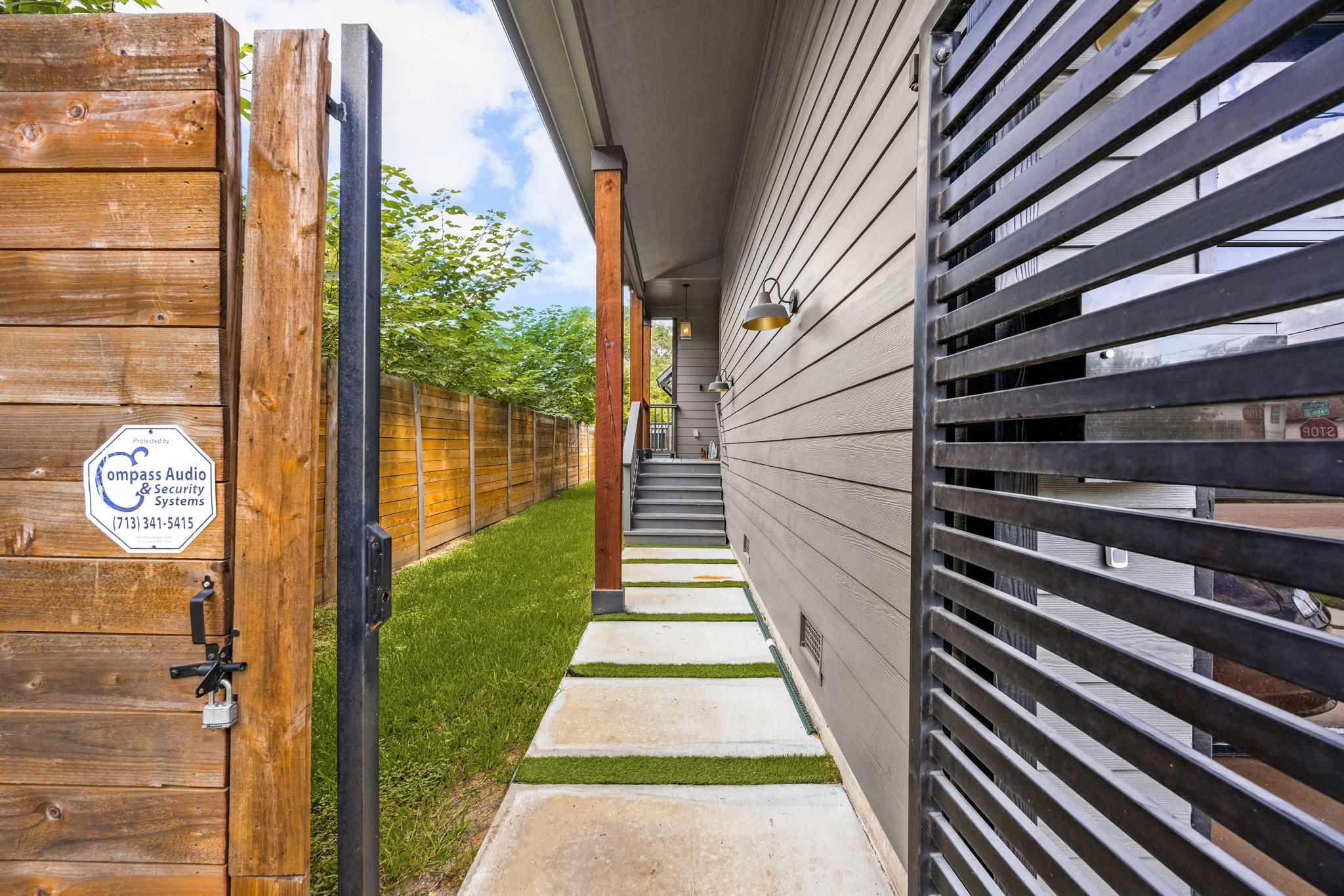 731 East 40th Street Houston, TX 77022 - Photo 26 of 28