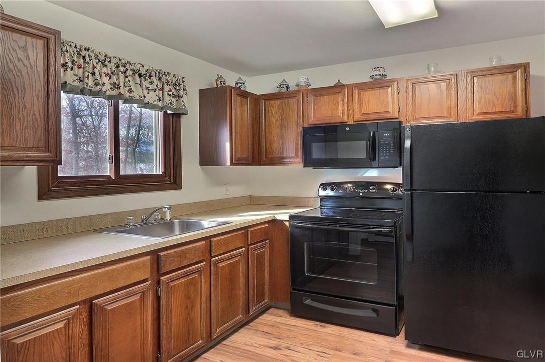 221 Haystack Road Henryville, PA 18332 - Photo 5 of 20